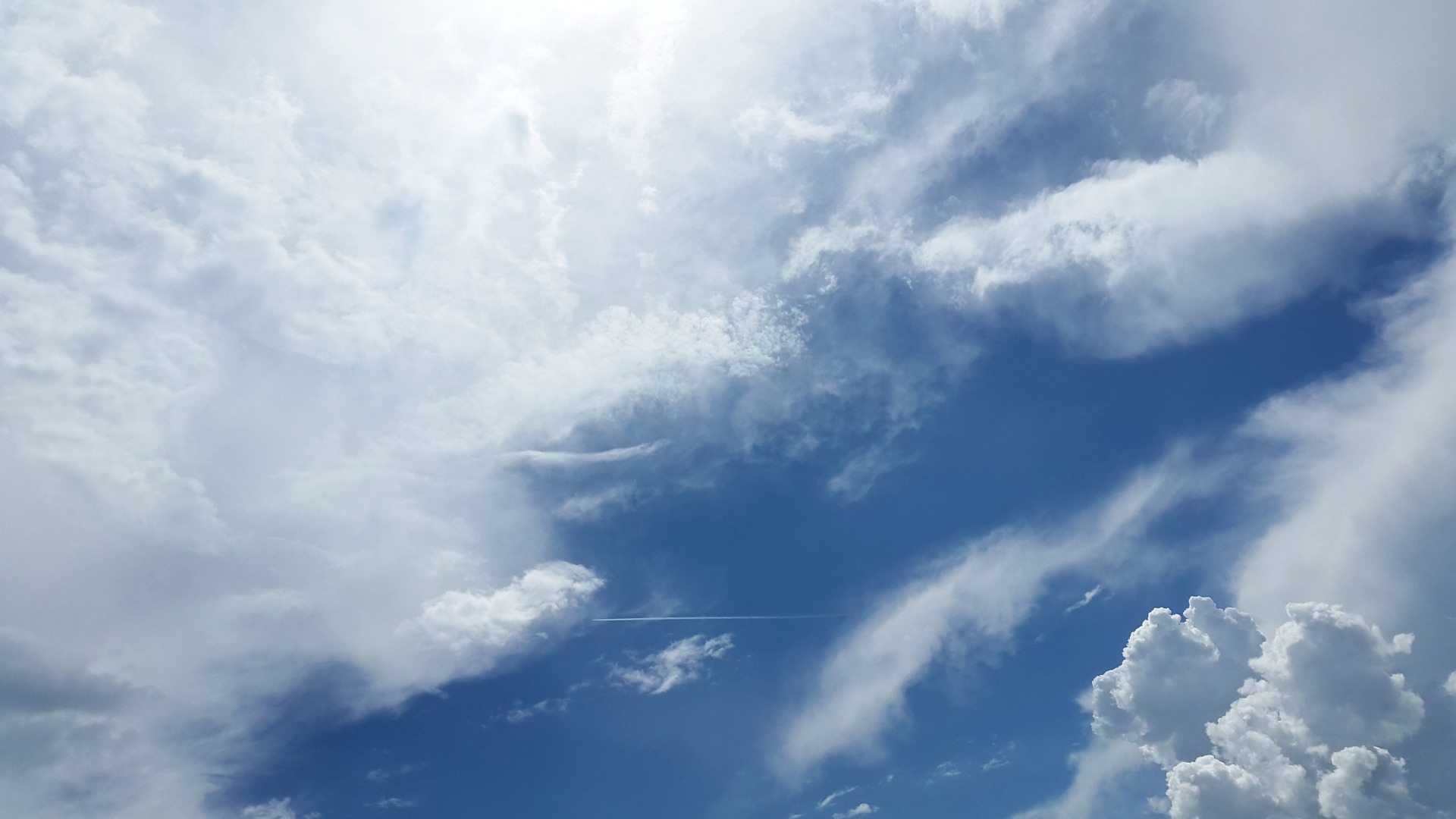 Les pieds sur terre, la tête dans les nuages…